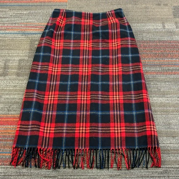 Pendleton 100% Virgin Wool Red Plaid Long Skirt Women’s Size 12 - Picture 1 of 3